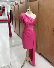 Load image into Gallery viewer, Pink Bodycon Homecoming Dress
