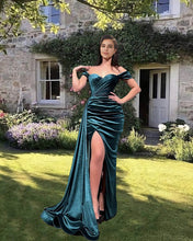 Load image into Gallery viewer, Hunter Green Velvet Prom Dress