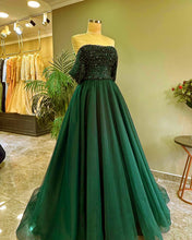 Load image into Gallery viewer, Emerald Green Tulle Prom Dress