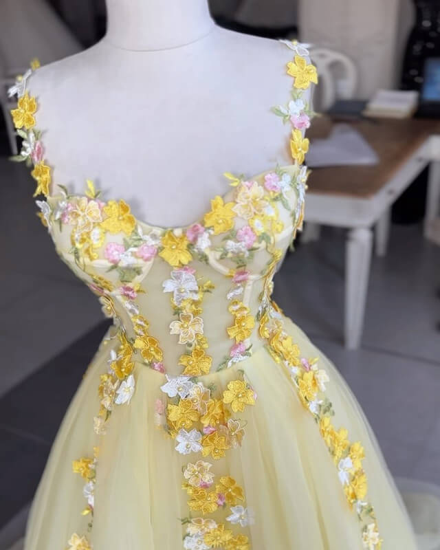 Yellow Tulle Corset Prom Dresses Sweetheart With 3D Flowers alinanova Yellow Tulle Corset Prom Dresses Sweetheart With 3D Flowers alinanova
