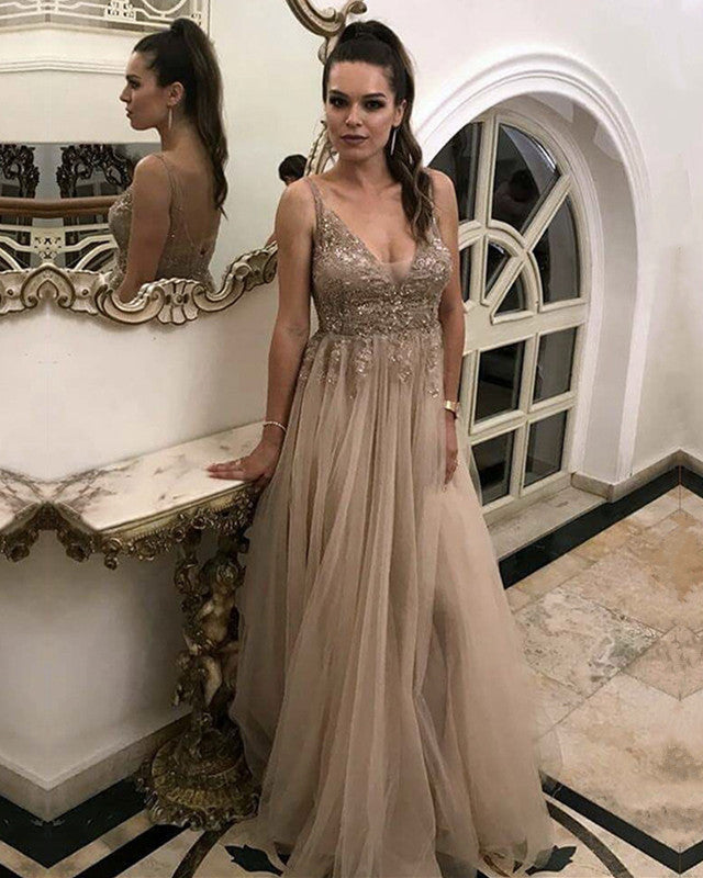 A-Line/Elegant V-neck Tulle Sleeveless Applique Prom Dresses main image 1