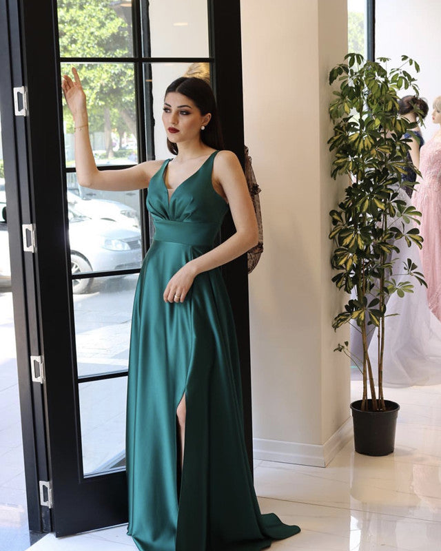 A-line High Slit Long Satin Bridesmaid Dresses A-line High Slit Long Satin Bridesmaid Dresses
