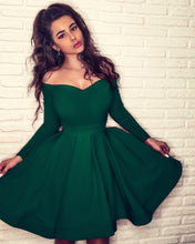 Load image into Gallery viewer, Short Green Prom Homecoming Dresses Long Sleeves