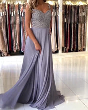 Load image into Gallery viewer, Elegant Bridesmaid Dresses Long Chiffon Lace Beaded Spaghetti Straps