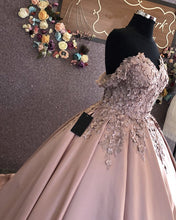 Load image into Gallery viewer, 3D Lace Flowers Embroidery Sweetheart Satin Wedding Dresses Ballgown