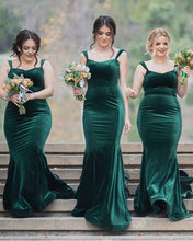 Load image into Gallery viewer, Velvet Bridesmaid Dresses Emerald Green