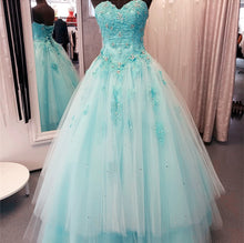 Load image into Gallery viewer, Lace Appliques Beaded Sweetheart Tulle Floor Length Quinceanera Dresses