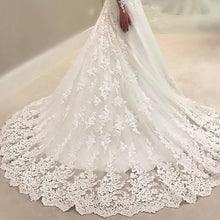 Load image into Gallery viewer, Vintage Lace Wedding Dresses Princess Long Sleeves Bridal Gowns