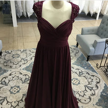 Load image into Gallery viewer, Elegant Long Chiffon Backless Bridesmaid Dresses Lace Cap Sleeves