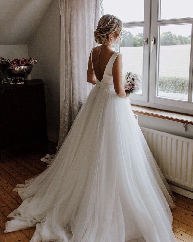 A-line Open Back Organza And Tulle Princess Wedding Dresses With