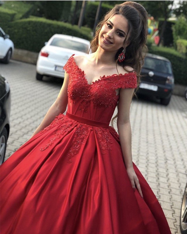 Amazing Lace Beaded V-neck Ball Gowns Wedding Dresses Amazing Lace Beaded V-neck Ball Gowns Wedding Dresses