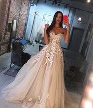 Load image into Gallery viewer, Romantic-Tulle-Wedding-Gowns-Lace-Appliques-Sweetheart-Corset-Dress-For-Bride