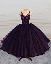 Load image into Gallery viewer, Ball Gown Midi Prom Dresses V Neck Lace Appliques
