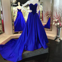 Load image into Gallery viewer, Ball Gown Satin Prom Dresses Velvet Sweetheart Corset