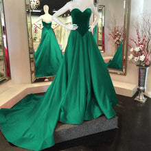 Load image into Gallery viewer, Ball Gown Satin Prom Dresses Velvet Sweetheart Corset