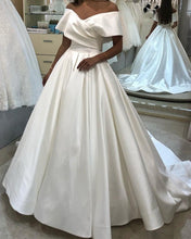 Load image into Gallery viewer, Elegant Off Shoulder Ball Gown Wedding Dress 2020