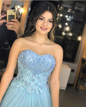 Load image into Gallery viewer, sweetheart ballgown dress