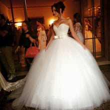 Load image into Gallery viewer, Bling Bling Sequin Beaded Sweetheart Bow Sashes Tulle Ball Gown Wedding Dresses-alinanova