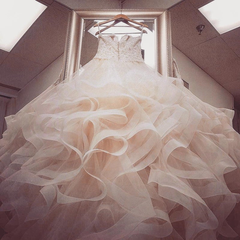 Blush Pink Organza Ruffles Ball Gowns Wedding Dresses With White Lace alinanova Blush Pink Organza Ruffles Ball Gowns Wedding Dresses With White Lace alinanova