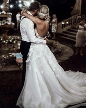 Load image into Gallery viewer, Boho Lace Flowers Sweetheart Tulle Wedding Dresses