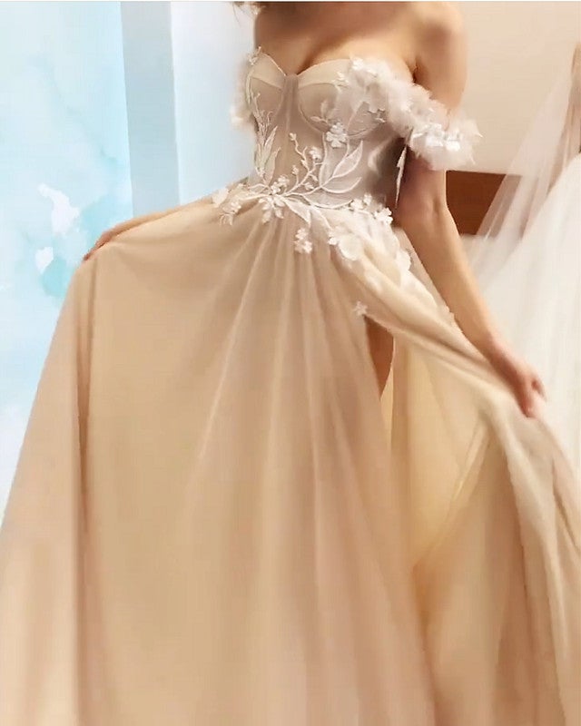 Boho Tulle Split Wedding Dresses Lace Embroidery Off Shoulder Boho Tulle Split Wedding Dresses Lace Embroidery Off Shoulder
