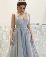 Load image into Gallery viewer, Pleated Tulle V Neck Bridesmaid Dresses Ankle Length
