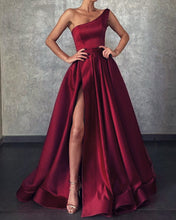 Load image into Gallery viewer, Burgundy Bridesmaid Dresses One Shoulder