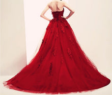 Load image into Gallery viewer, Burgundy Floral Lace Sweetheart Tulle Ball Gown Wedding Dresses