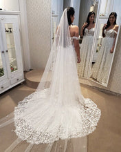 Load image into Gallery viewer, Wedding Gown Elegant