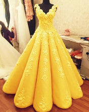 Load image into Gallery viewer, Yellow Quinceanera Dresses 2020