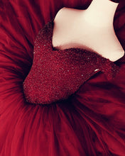 Load image into Gallery viewer, Corset Black Wedding Dresses Tulle Ball Gown Off The Shoulder