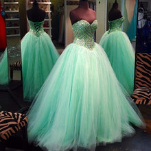 Load image into Gallery viewer, Crystal Beaded Sweetheart Tulle Ball Gowns Prom Quinceanera Dresses