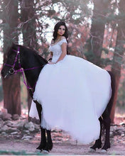 Load image into Gallery viewer, Off The Shoulder Mermaid Lace Wedding Dress