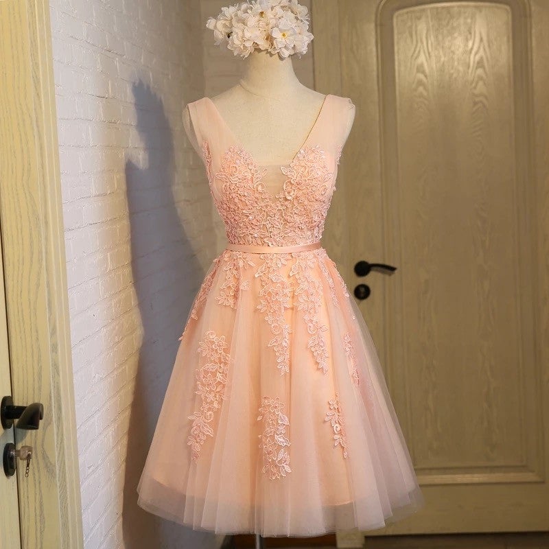 knee length dresses for ladies Double V Neck Short Coral Bridesmaid Dresses Lace Appliques alinanova knee length dresses for ladies Double V Neck Short Coral Bridesmaid Dresses Lace Appliques alinanova