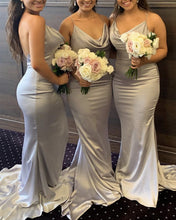 Load image into Gallery viewer, Silver Mermaid Bridesmaid Gowns
