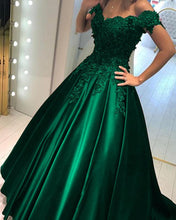 Load image into Gallery viewer, Emerald Green Ball Gown