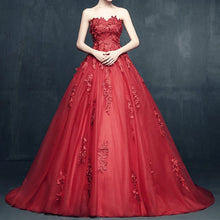 Load image into Gallery viewer, Elegant Floral Lace Sweetheart Tulle Ball Gowns Wedding Dresses