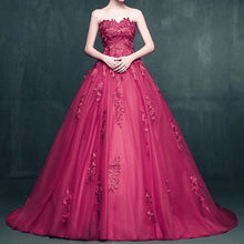 Load image into Gallery viewer, Elegant Floral Lace Sweetheart Tulle Ball Gowns Wedding Dresses