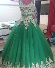 Load image into Gallery viewer, Elegant Gold Lace Appliques V Neck Green Ball Gowns Quinceanera Dresses-alinanova