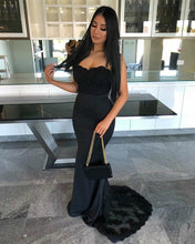 Load image into Gallery viewer, Elegant Lace Appliques Sweetheart Mermaid Backless Bridesmaid Dresses-alinanova