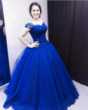 Load image into Gallery viewer, Elegant Lace Appliques Tulle Ball Gown Wedding Dresses Off Shoulder