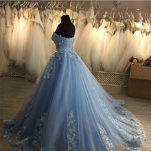 Load image into Gallery viewer, Elegant Light Blue Tulle Ball Gown Quinceanera Dresses
