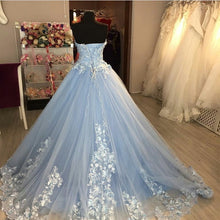 Load image into Gallery viewer, Elegant Light Blue Tulle Ball Gown Quinceanera Dresses