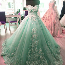 Load image into Gallery viewer, Elegant Light Blue Tulle Ball Gown Quinceanera Dresses