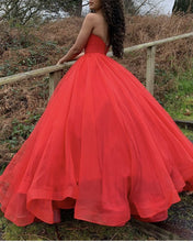 Load image into Gallery viewer, Ball Gown Organza Ruffle Wedding Red Dress