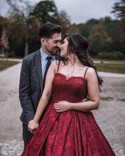 Load image into Gallery viewer, Elegant Spaghetti Straps Sweetheart Lace Prom Dresses Ball Gowns