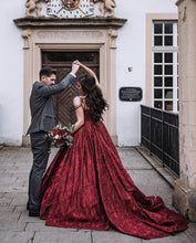 Load image into Gallery viewer, Elegant Spaghetti Straps Sweetheart Lace Prom Dresses Ball Gowns