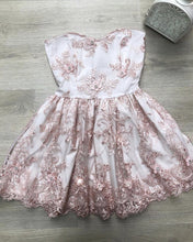 Load image into Gallery viewer, Short Pink Lace Prom Dresses