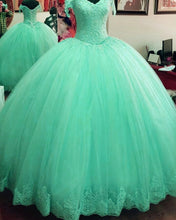 Load image into Gallery viewer, Elegeant Tulle Quinceanera Dresses Lace Appliques Off Shoulder
