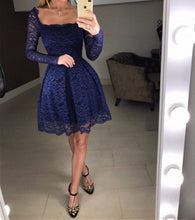 Load image into Gallery viewer, Emerald Green Lace Homecoming Dresses Long Sleeves Prom Short Dresses